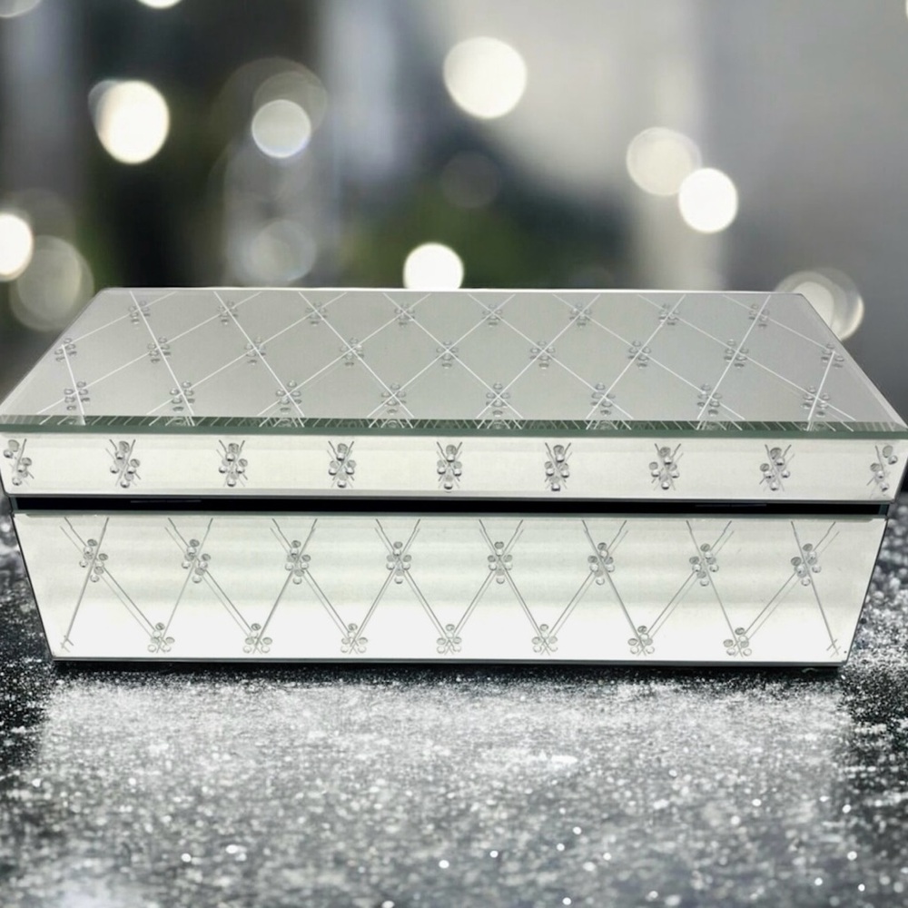 ✅ Bella Lux Beveled Mirrored Rhinestone Accent Box